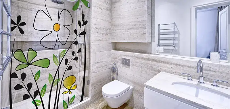 Naklejki ścienne do łazienki: Szybki sposób na stylową metamorfozę