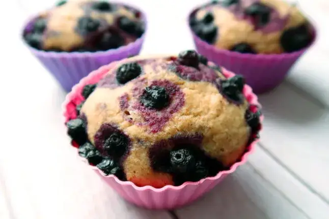 Przepis na muffinki dla rocznego dziecka: zdrowe i bezpieczne przekąski