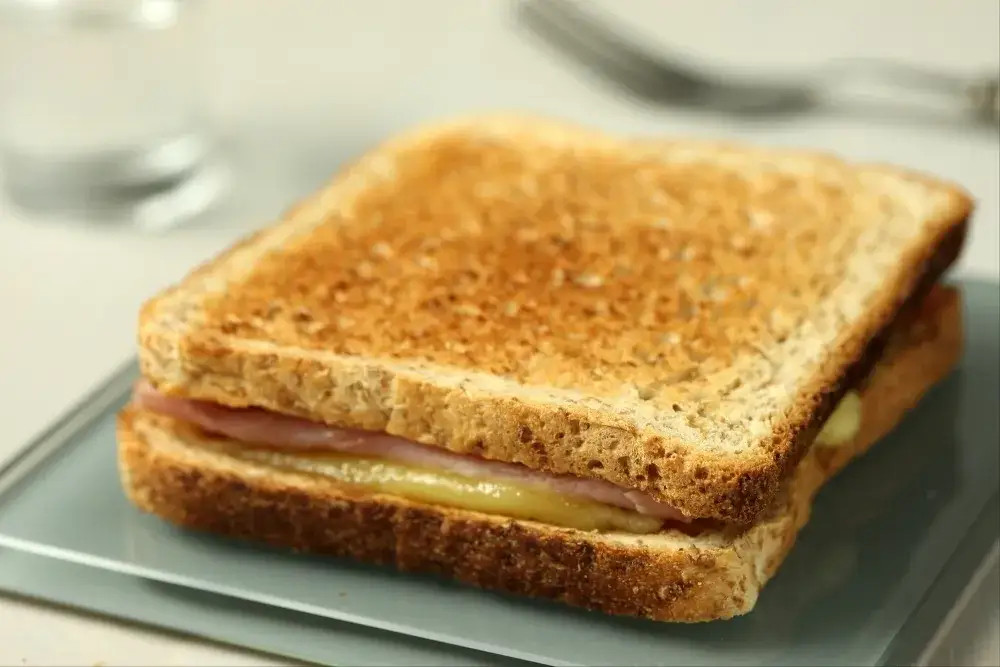 Ingrédients essentiels pour un croque monsieur savoureux et réussi