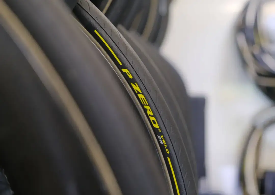 Jakie ciśnienie w oponie rowerowej? Uniknij problemów z bezpieczeństwem