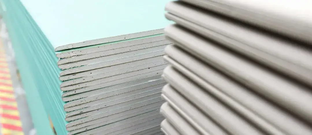 Płyty gk czy tynk – co wybrać, aby uniknąć kosztownych błędów?