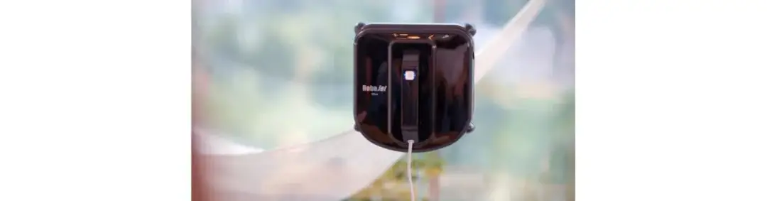 Co ile myć okna, aby uniknąć smug i osadów? Oto najlepsze porady