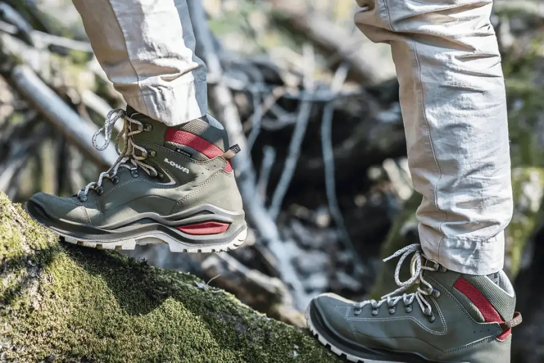 Buty niskie czy wysokie w góry? Na jakie niezawodne buty postawić