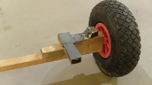 Wózek do kajaka DIY: Zbuduj sam i zaoszczędź!