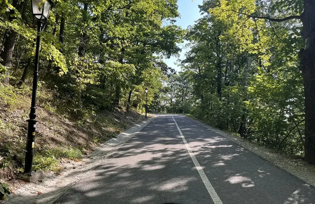 Srebrna Góra: Twierdza, MTB, szlaki. Zaplanuj idealną wycieczkę!