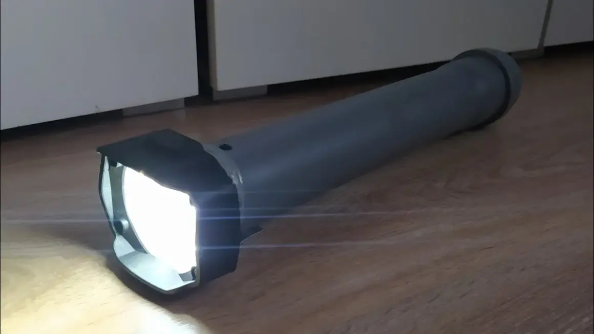 Jak stworzyć własną latarkę DIY: proste projekty krok po kroku