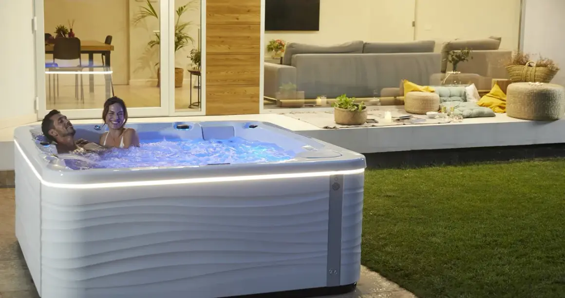 Jacuzzi i basen spa: wybór, koszty, pielęgnacja. Inwestycja w zdrowie.