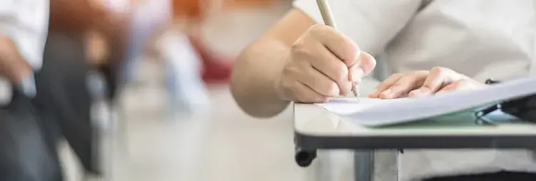 Jak napisać wstęp do rozprawki maturalnej, aby zaskoczyć nauczyciela