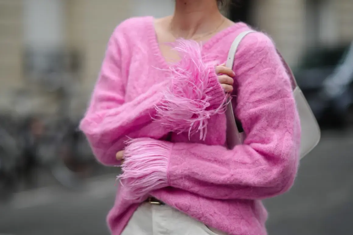 Sweter czy swetr? Obie formy poprawne, ale jest haczyk! PWN.