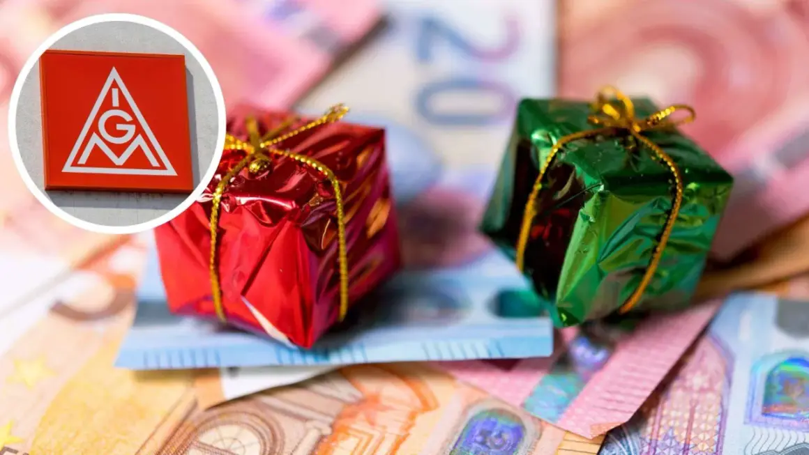 IG Metall Logo neben Geschenken auf Euro-Scheinen. Das ist das Zeichen für das Weihnachtsgeld der Metaller.