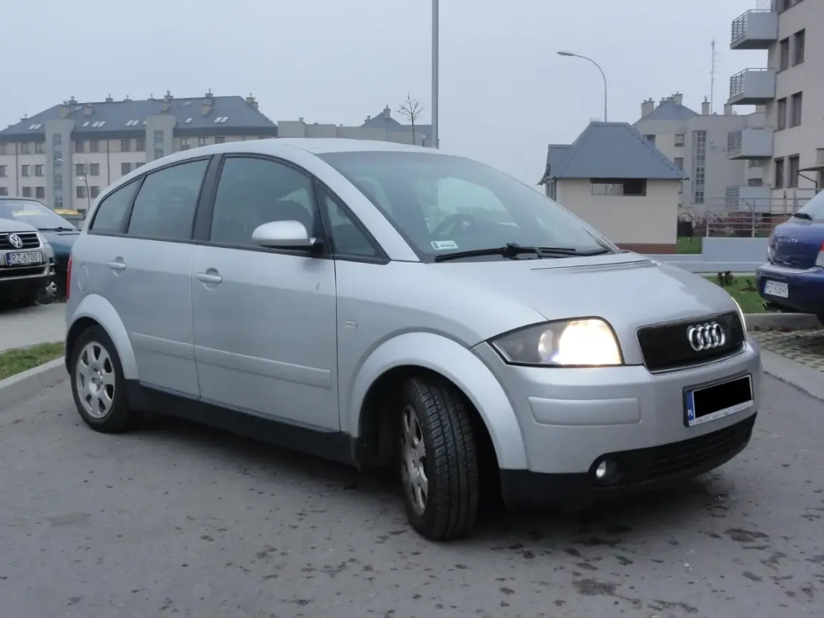 Audi A2: Pojemność baku (21, 34, 42L) i realny zasięg Sprawdź!