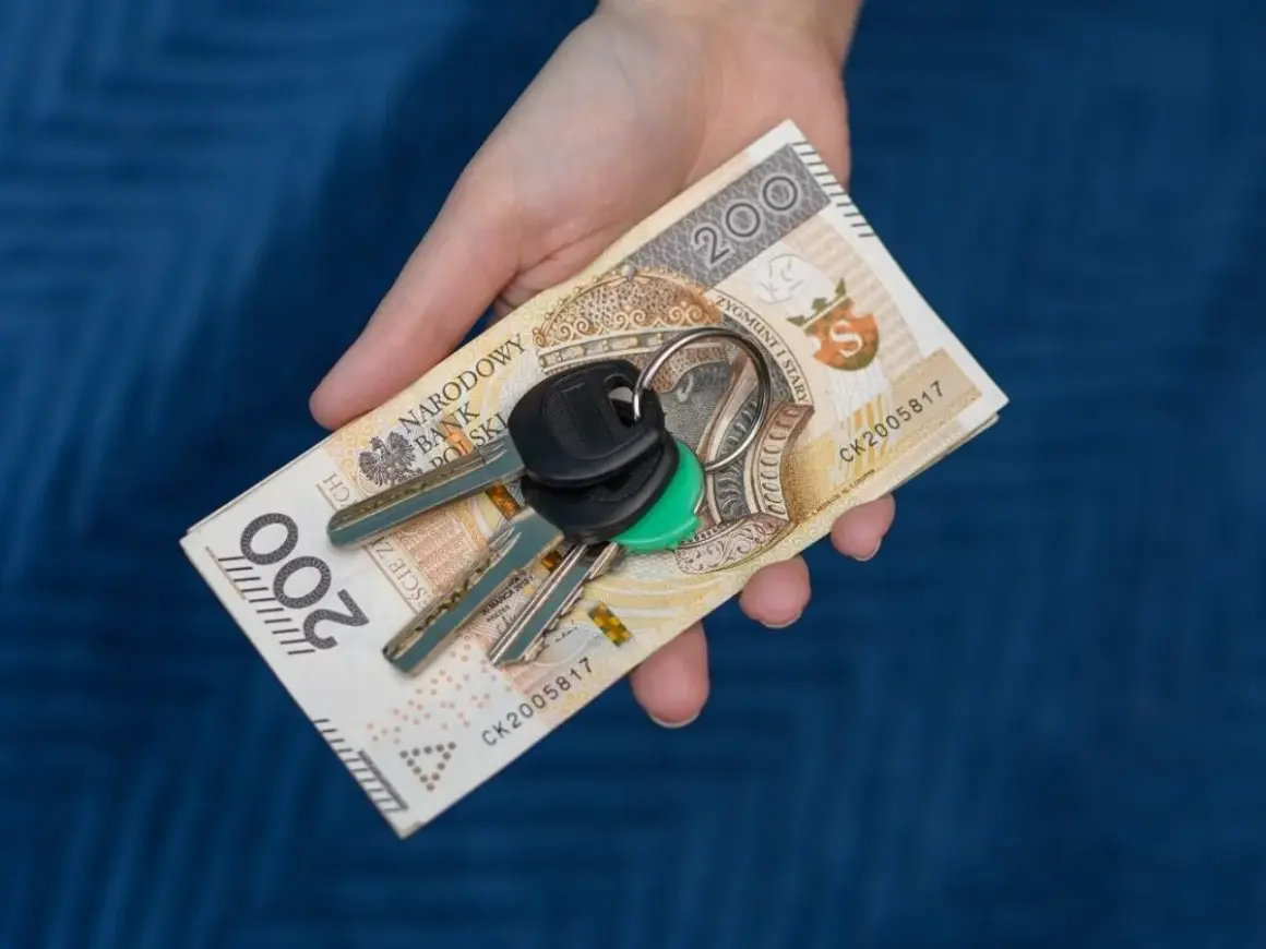 Kluczyki do samochodu i 200 zł. Koszt rejestracji samochodu ga może być wysoki.
