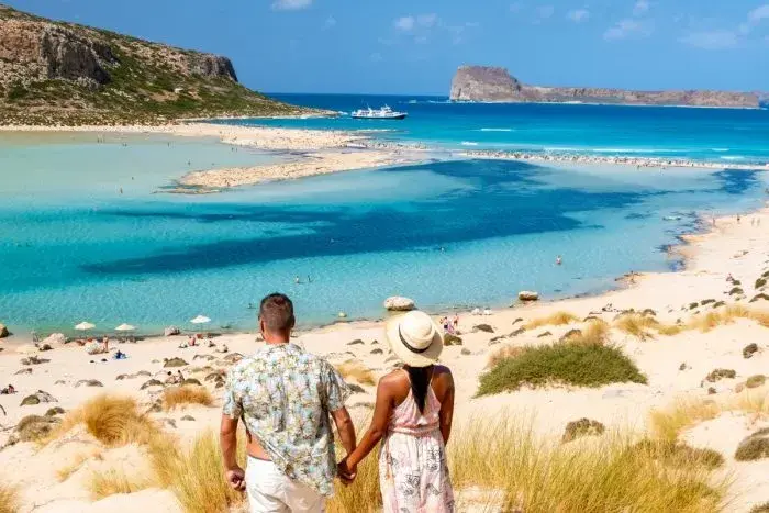 Kreta: Gdzie leży i jak zaplanować idealne wakacje z Polski?