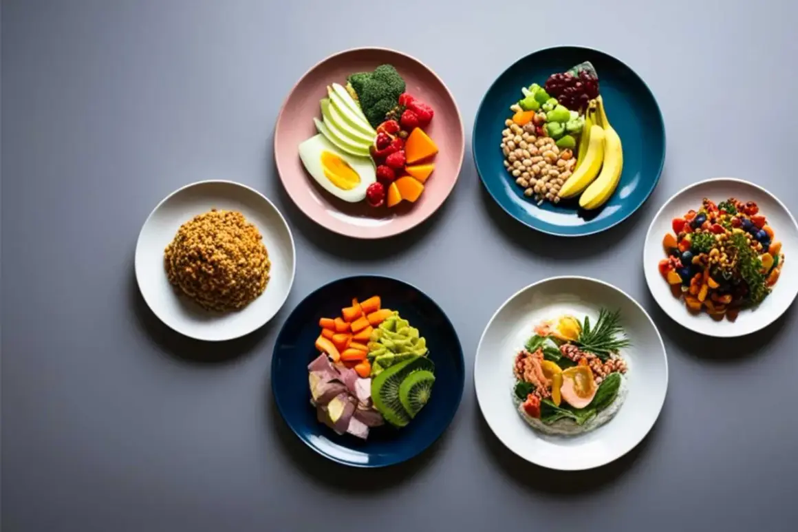 Six assiettes colorées présentent des aliments sains : fruits, légumes, œufs, céréales, légumineuses. Idéal pour savoir que manger quand on fait du sport pour maigrir.