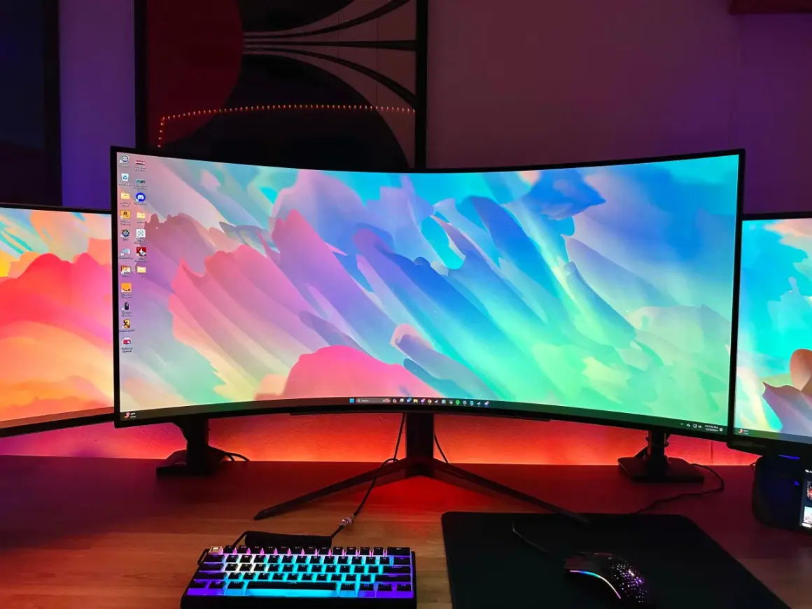 Monitor 1440p: Złoty Środek? Wybierz Idealny do Gier i Pracy