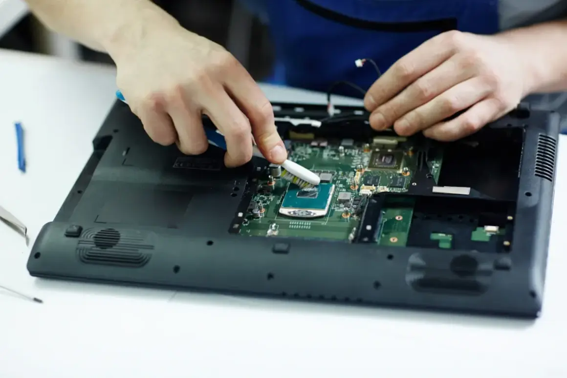 Co zrobić, gdy laptop nie chce się włączyć? Rozwiąż problem szybko