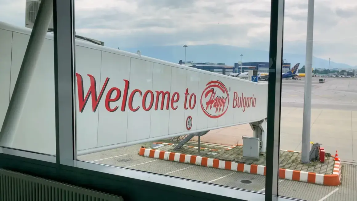 Ile trwa lot do Bułgarii? Z Polski najszybciej w 1,5h!