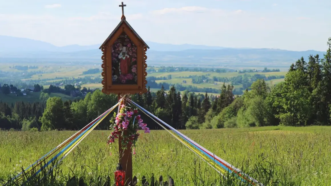 Ile trwa majówka w kościele? Zaskakujące różnice regionalne!