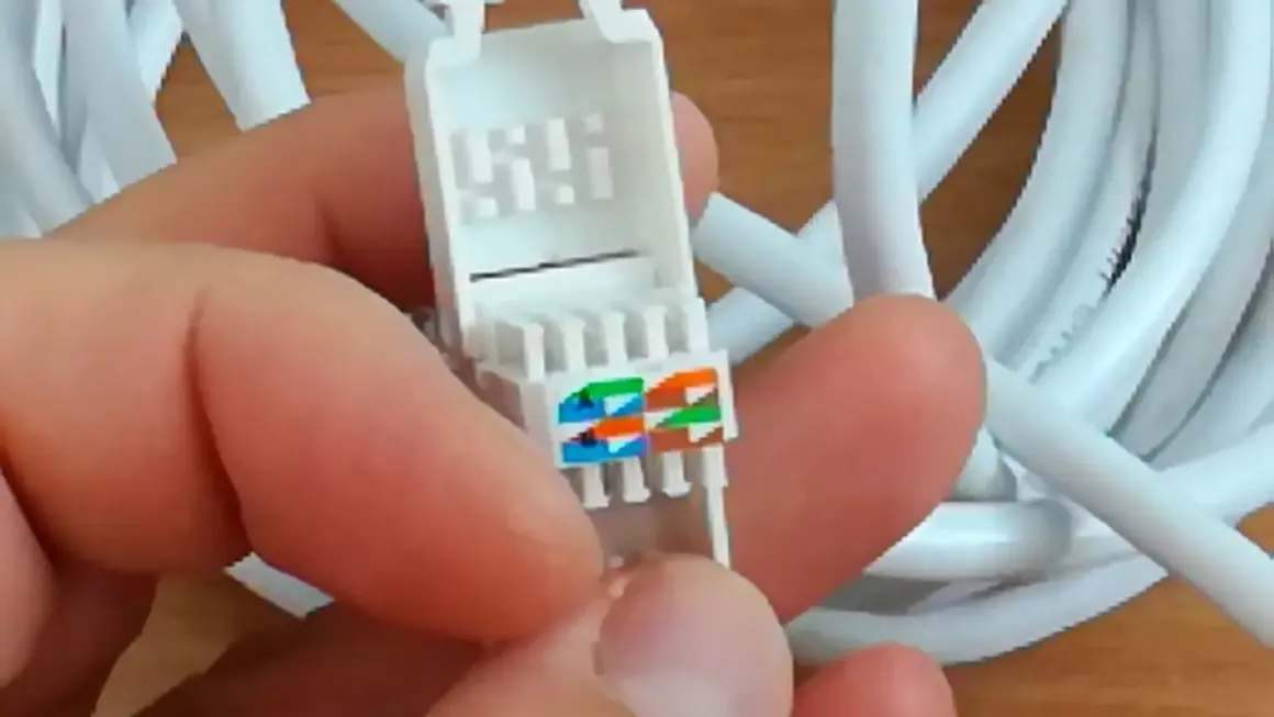 Jak podłączyć kabel telefoniczny 4 żyłowy do RJ45 bez błędów
