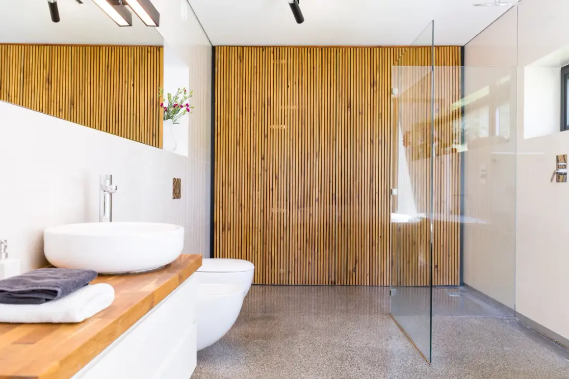 Badezimmer Platten statt Fliesen: Vorteile und einfache Installation