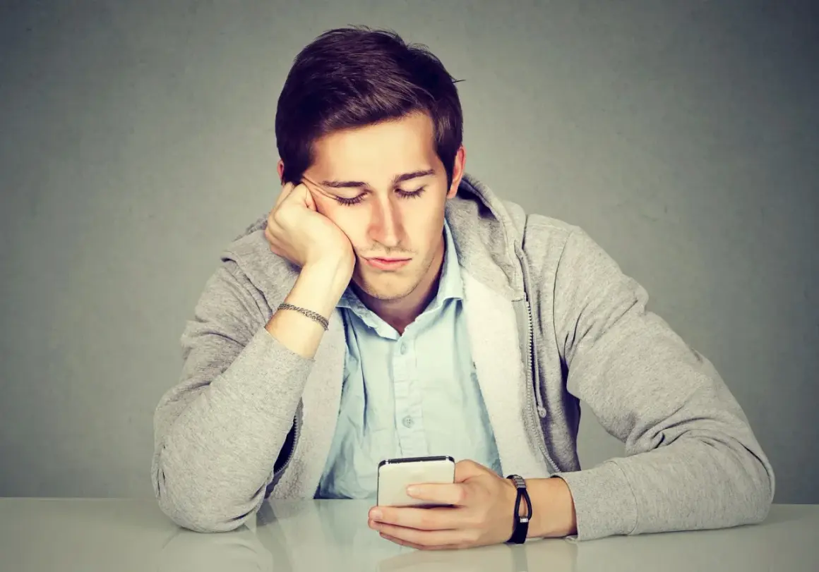 Uzależnienie od telefonu: fonoholizm, nomofobia jak z nim walczyć?