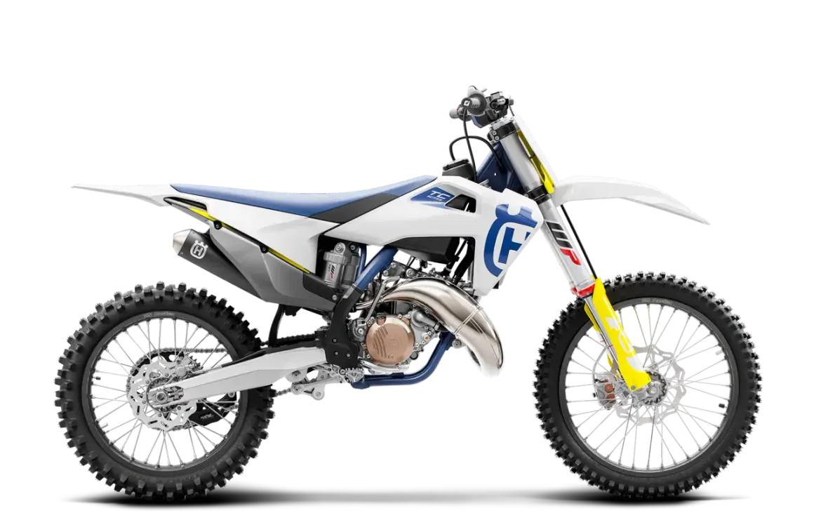 Motocykl Husqvarna 125 2T w białej, niebieskiej i żółtej kolorystyce, widok z boku.