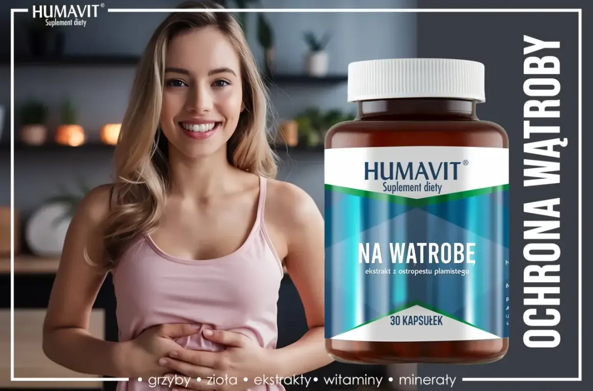 Uśmiechnięta kobieta z dłońmi na brzuchu obok suplementu diety Humavit na wątrobę. Sanohepatic wspiera ochronę wątroby.