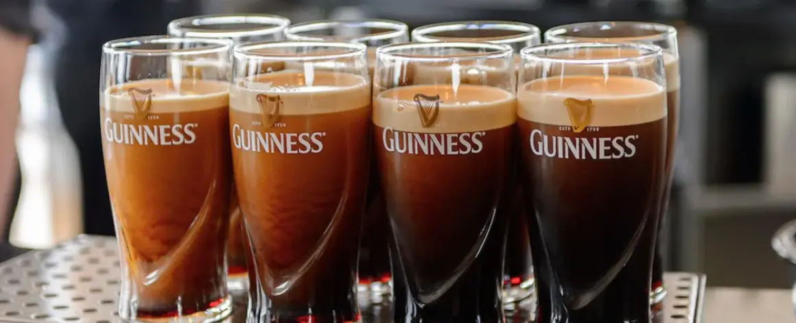 Gdzie kupić piwo Guinness? Sprawdź najlepsze miejsca i oferty