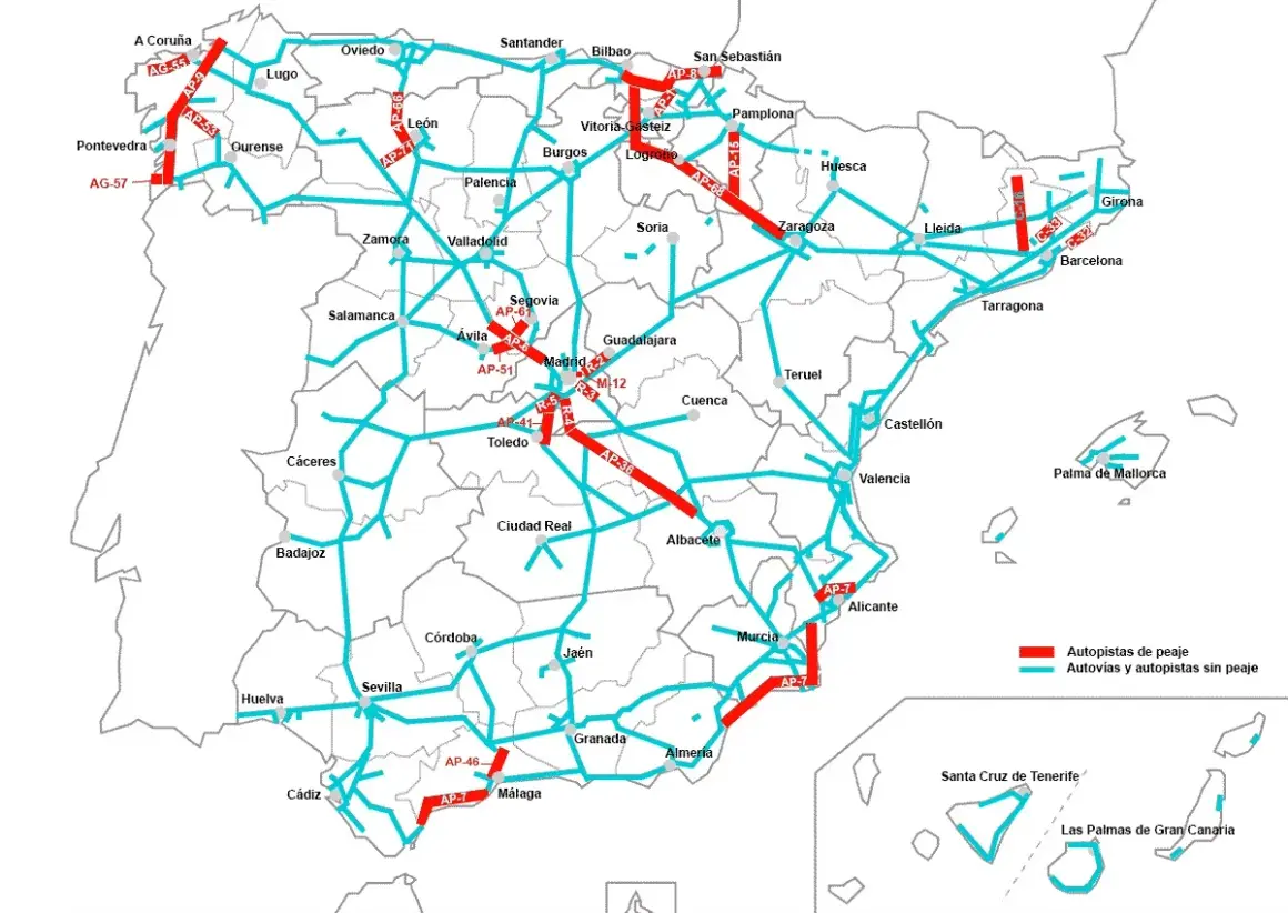 Carte des autoroutes et voies rapides en Espagne. Idéal pour planifier un voyage en Espagne en voiture, avec distinction des routes à péage (rouge) et gratuites (bleu).