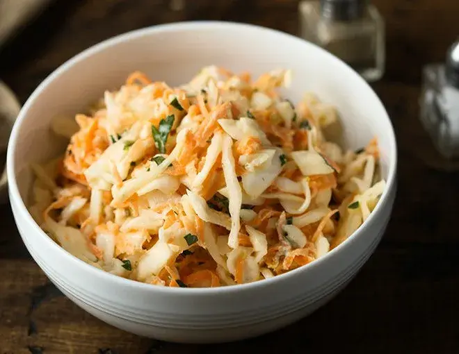 Salade de chou blanc: Ma recette inratable pour un croquant fou