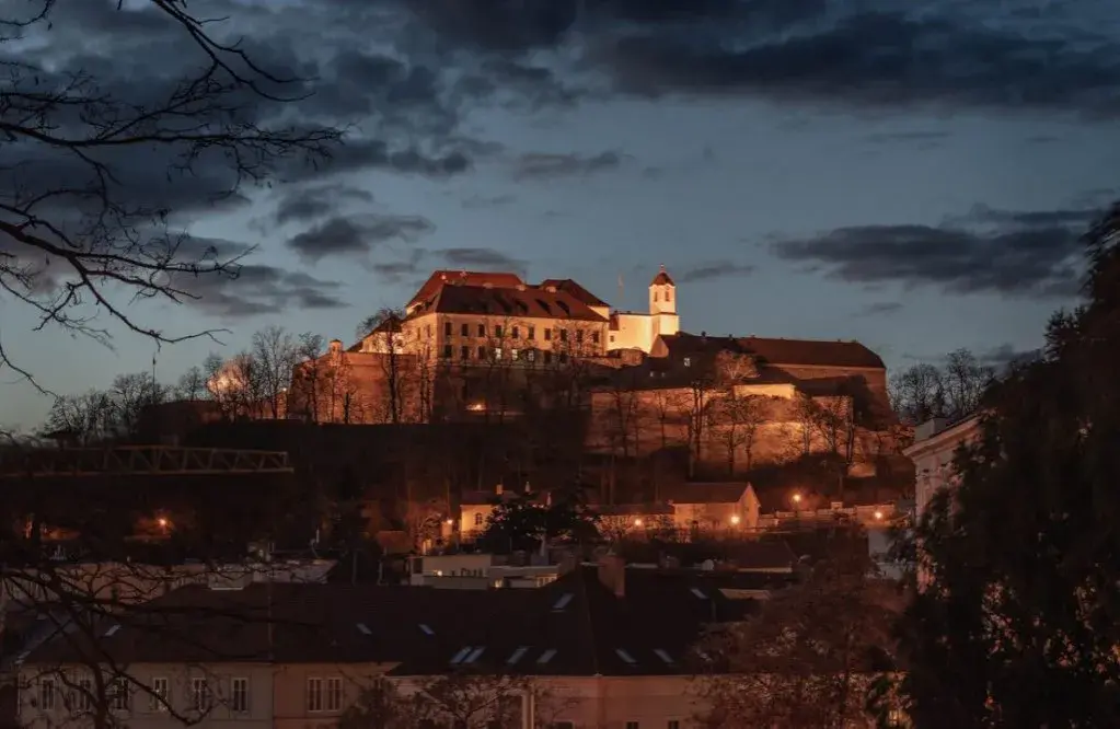 Brno: przewodnik po atrakcjach, idealne na weekendowy wypad