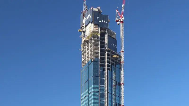 Ile pięter ma najwyższy budynek w Warszawie? Zaskakujące fakty o Varso Tower