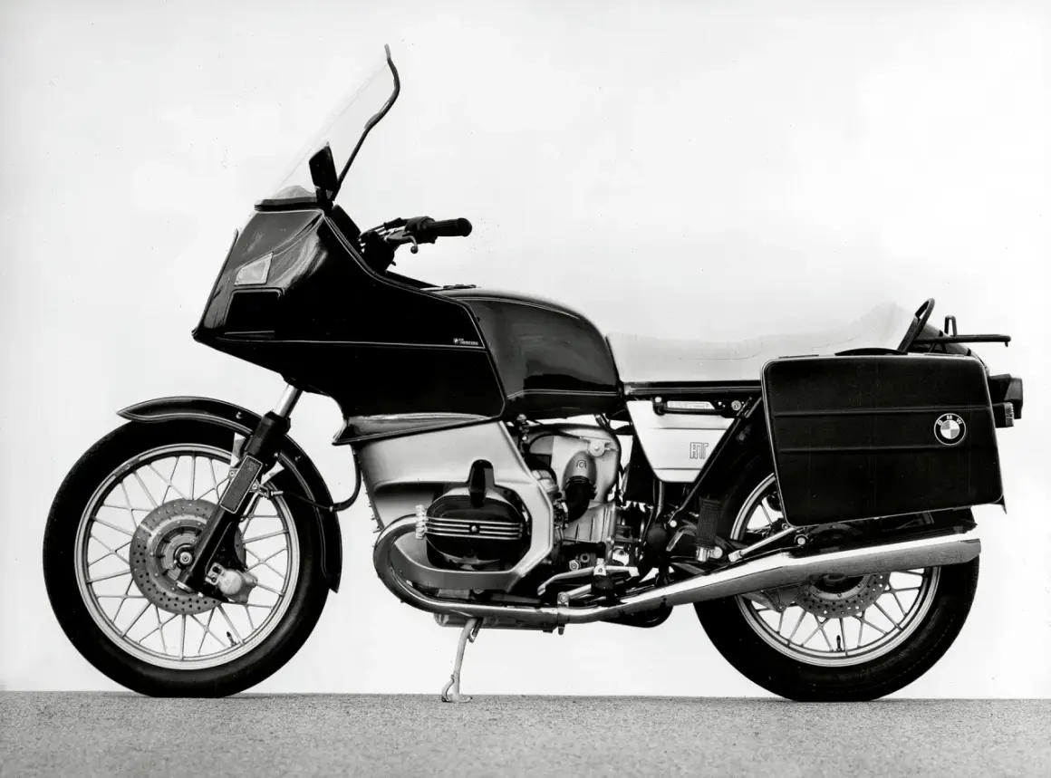 BMW R 1200 RT: Kupić? Sprawdź wady, zalety i ceny przed zakupem!
