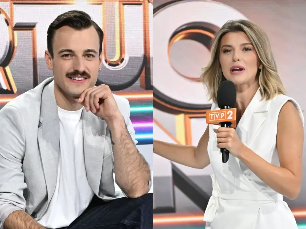 Krzysztof z Koła Fortuny, uśmiechnięty, w jasnej marynarce, obok prezenterki z mikrofonem TVP 2.