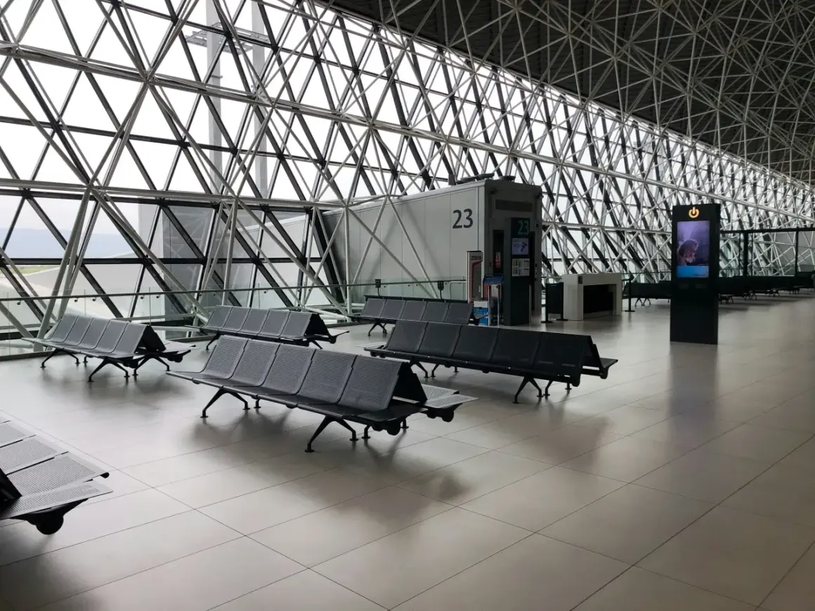 Co znaczy gate closed na lotnisku i co robić w tej sytuacji