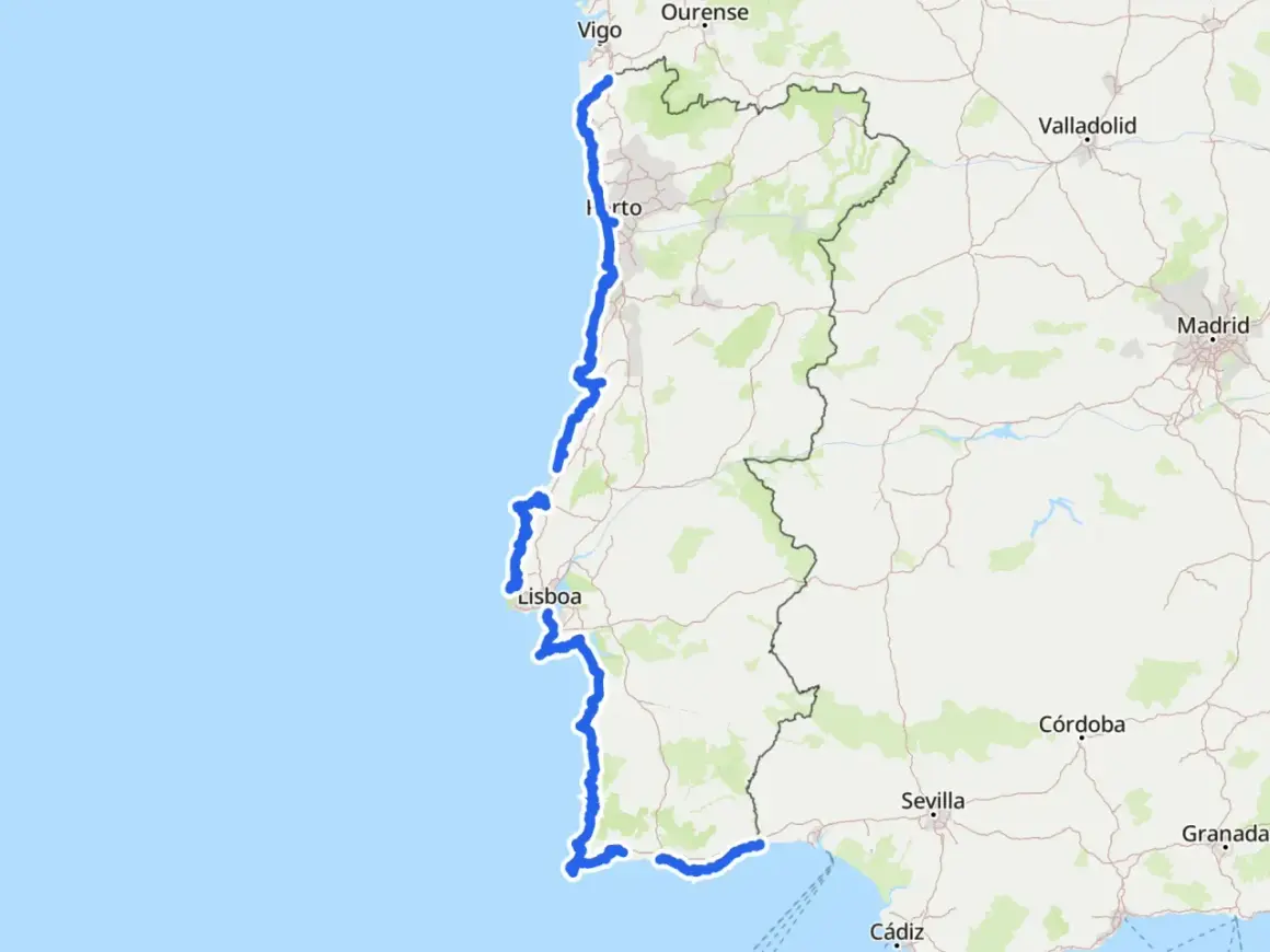 Ruta EuroVelo 1 recorre la costa atlántica de Portugal, pasando por Vigo, Oporto y Lisboa, hasta el sur.