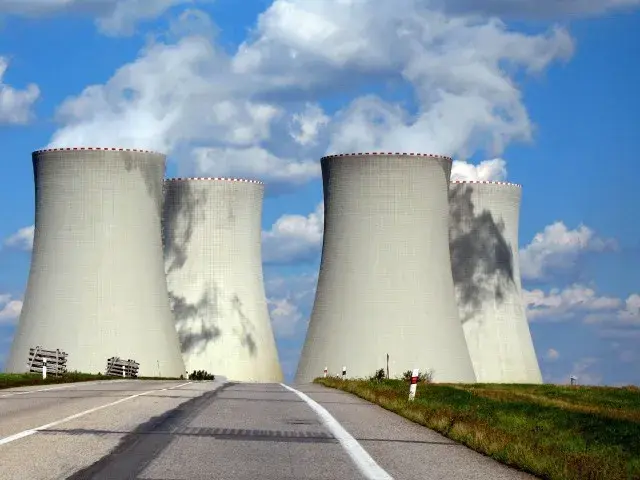 Polska elektrownia atomowa: Czy działa? Kiedy ruszy pierwszy blok?