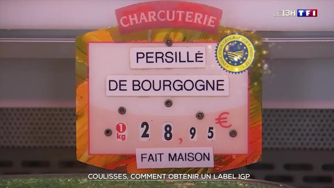 Étiquette de charcuterie "Persillé de Bourgogne" avec prix et logo IGP, expliquant la signification d'un label.