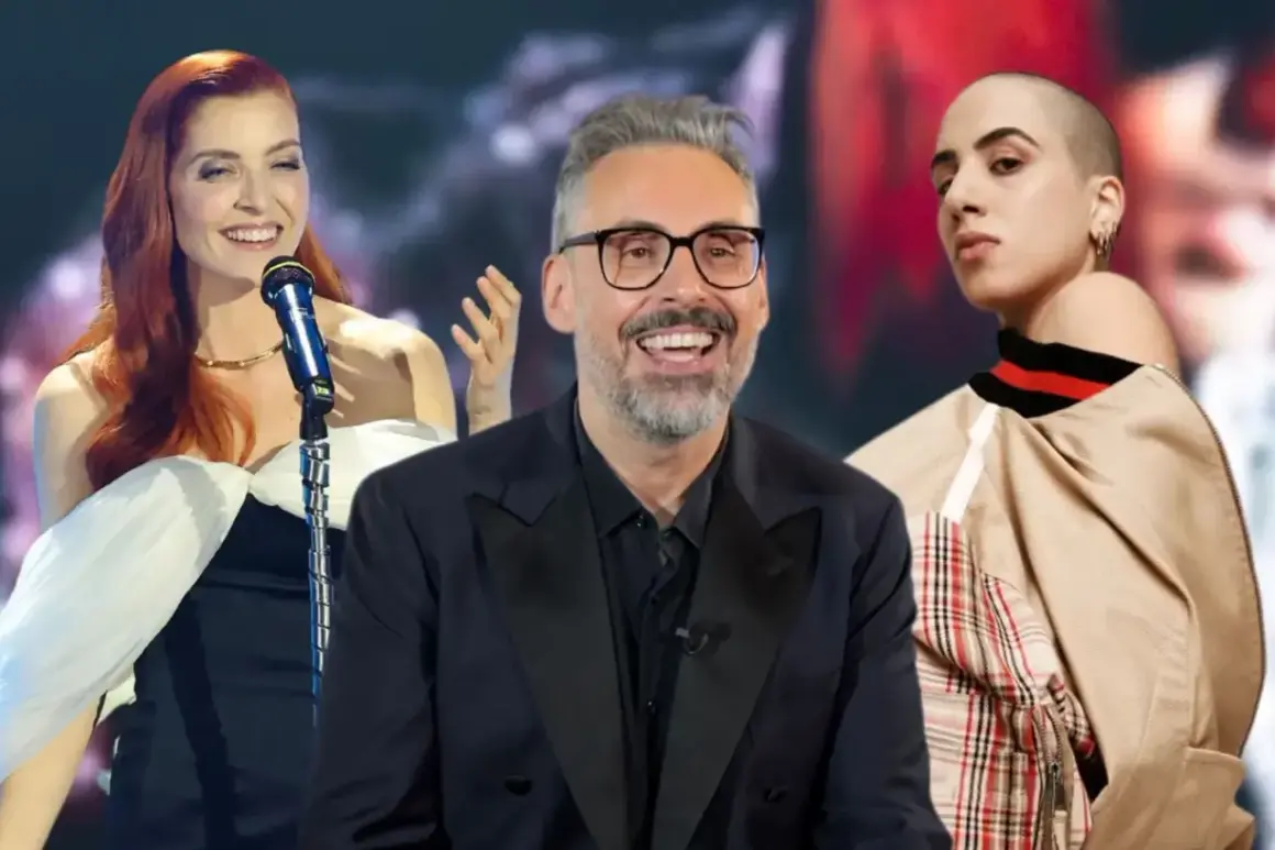 Tre cantanti calabresi sorridono: una con capelli rossi e abito bianco e nero, un uomo con occhiali e giacca scura, e una giovane con testa rasata e giacca beige.