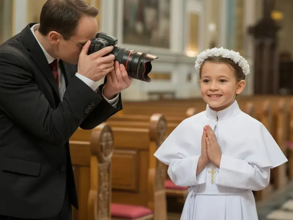 Fotograf na komunię: Ile kosztuje? Poznaj cennik i uniknij pułapek.