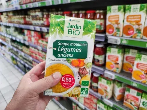 Soupe en brique périmée : Risque ou pas ? Le guide complet.