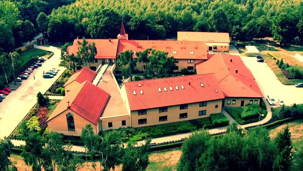 Gdzie pojechać na rekolekcje ignacjańskie? Odkryj najlepsze miejsca