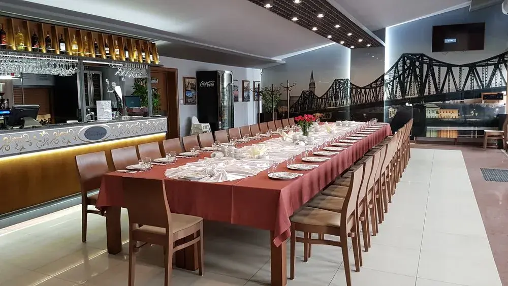 Gdzie zjeść w Włocławku? Odkryj najlepsze restauracje i smaki