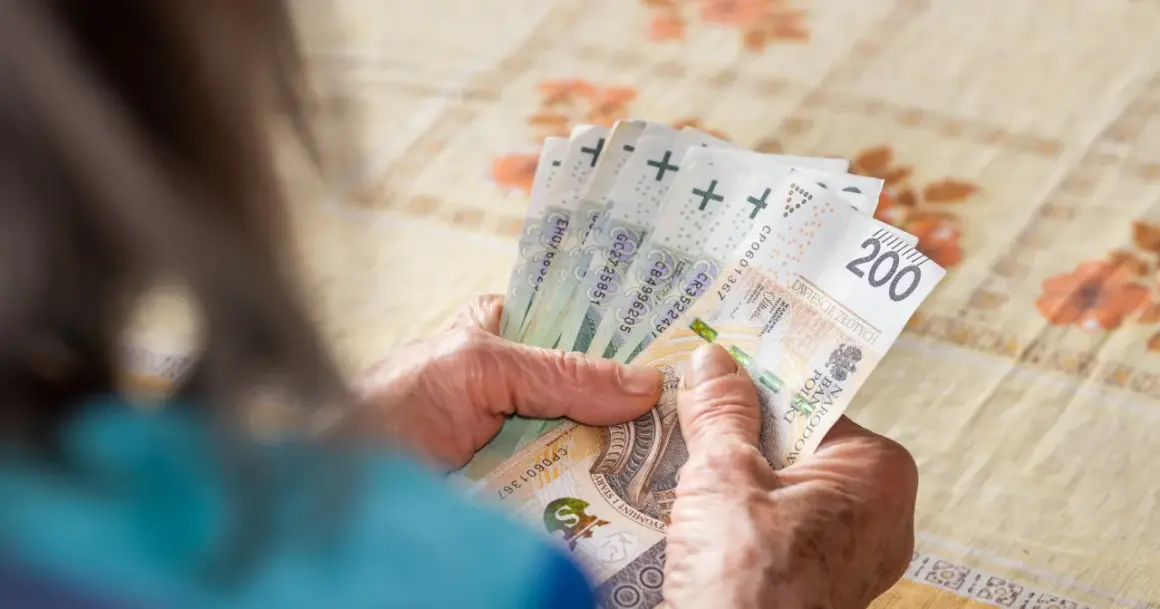 Ile wynosi średnia emerytura w Polsce? Zaskakujące dane i prognozy
