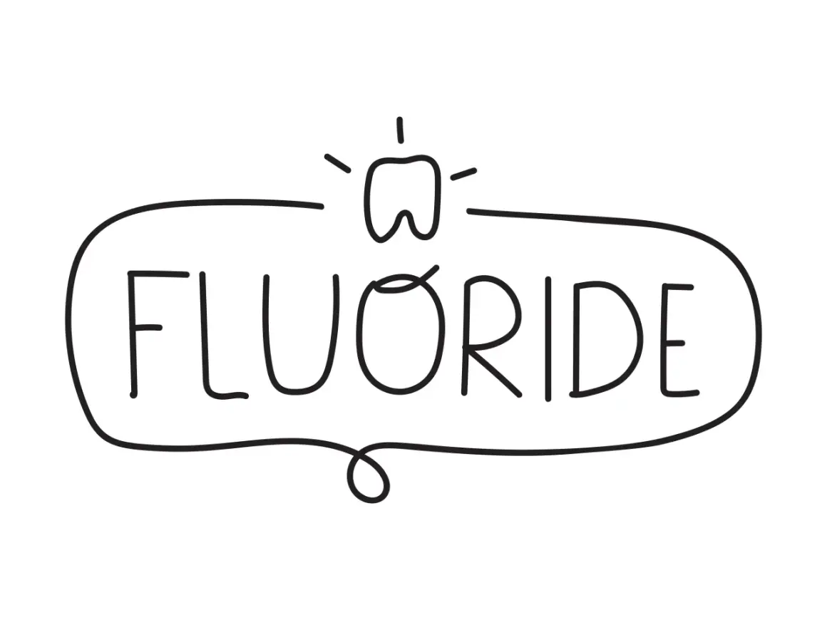 Uśmiechnięty ząb otoczony napisem "FLUORIDE". Aminofluorek to klucz do zdrowych zębów.