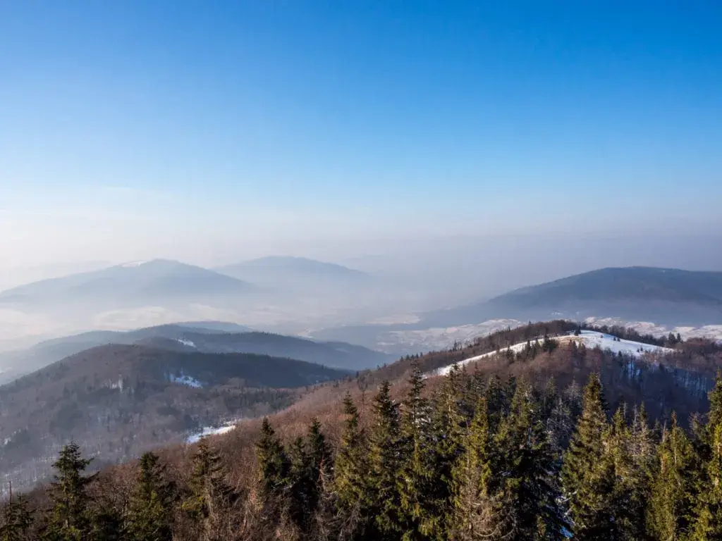Góry z Rabki-Zdroju: Gorce czy Beskid Wyspowy? Szlaki i porady