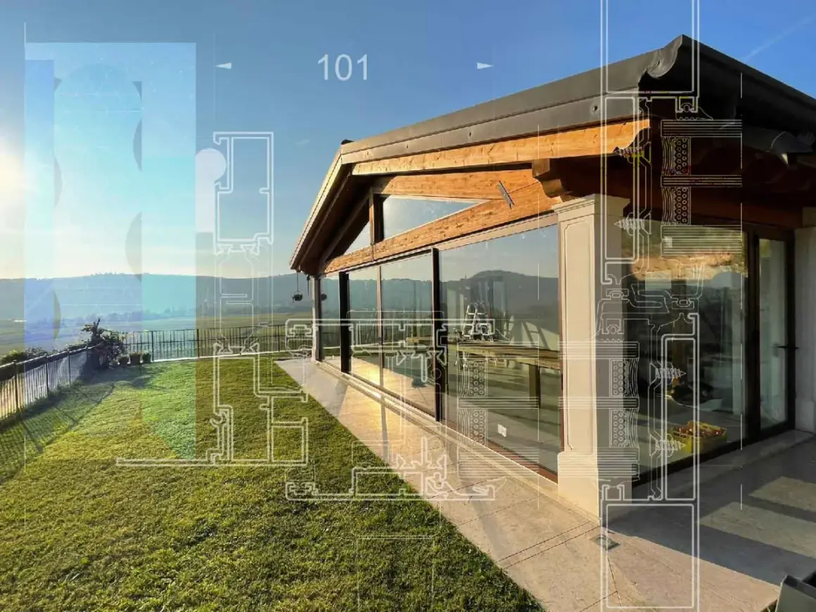 Progetto per come abbellire una veranda aperta con ampie vetrate e vista panoramica.