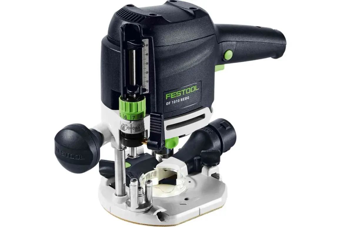 Défonceuse Festool OF 1010 REBQ-plus, outil de précision pour le travail du bois, avec réglage de profondeur et poignées ergonomiques.
