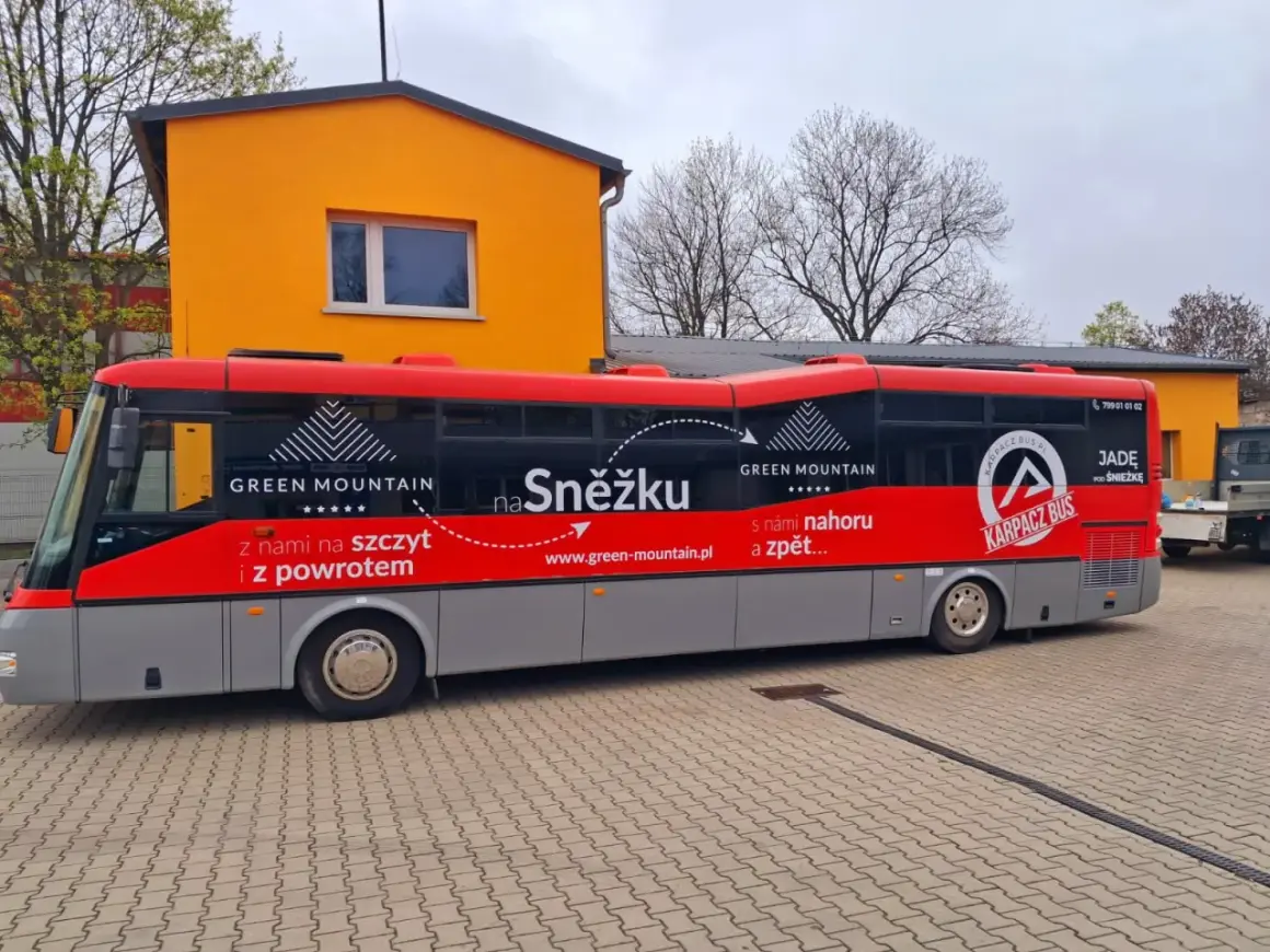 Karpacz Bus oferuje przejazdy na Śnieżkę. Sprawdź cennik i jedź z nami na szczyt i z powrotem!