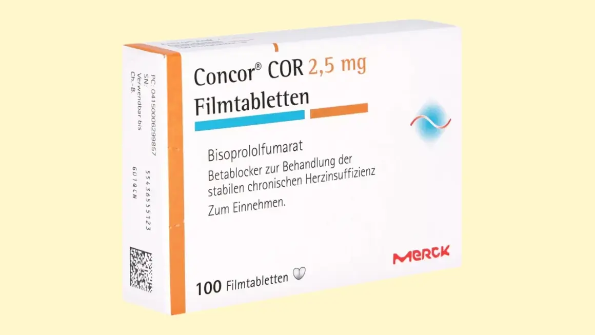 Opakowanie leku Concor COR 2,5 mg, zawierające 100 tabletek powlekanych, stosowane w leczeniu przewlekłej niewydolności serca.